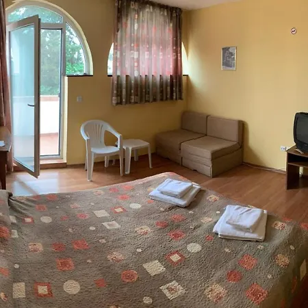 Sea Square Hotel