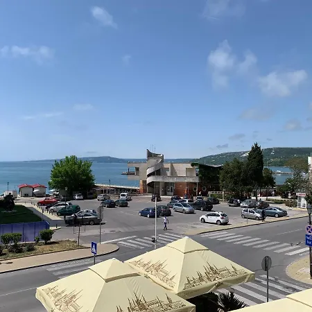 Sea Square Balchik